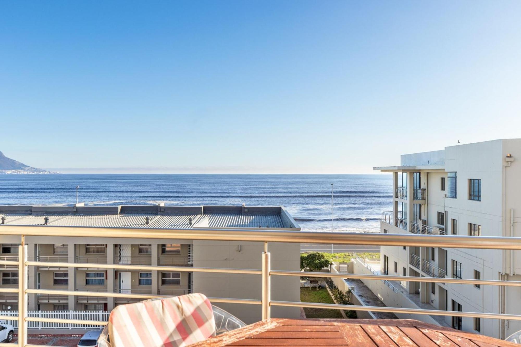 The Waves 302 By Host Agents Apartment